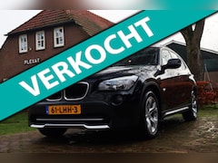 BMW X1 - SDrive18i Executive Aut. | Congnac Leder | Panorama | Trekhaak | Climate | Sportstoelen |