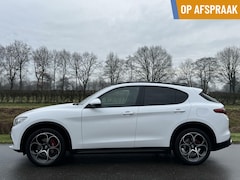 Alfa Romeo Stelvio - 2.0t Q4 Veloce 280pk, panodak, 20inch