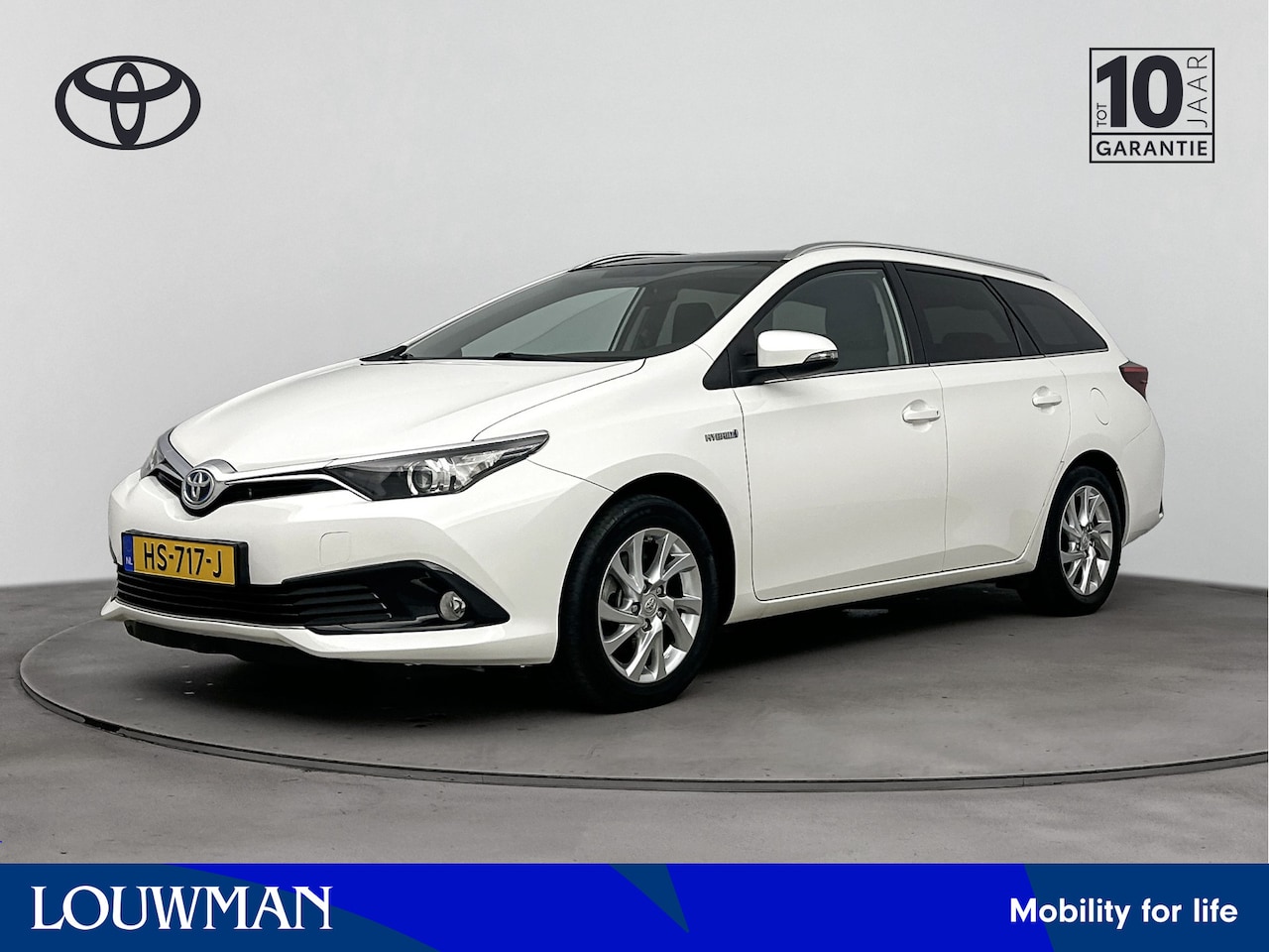 Toyota Auris Touring Sports - 1.8 Hybrid Lease | Trekhaak | Panoramadak | Camera | Climate Control | - AutoWereld.nl