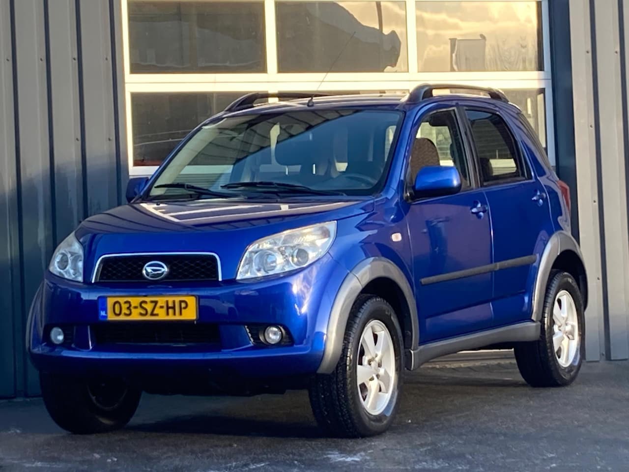 Daihatsu Terios - 1.5-16v Exclusive 4X4 Airco Lm Velgen - AutoWereld.nl