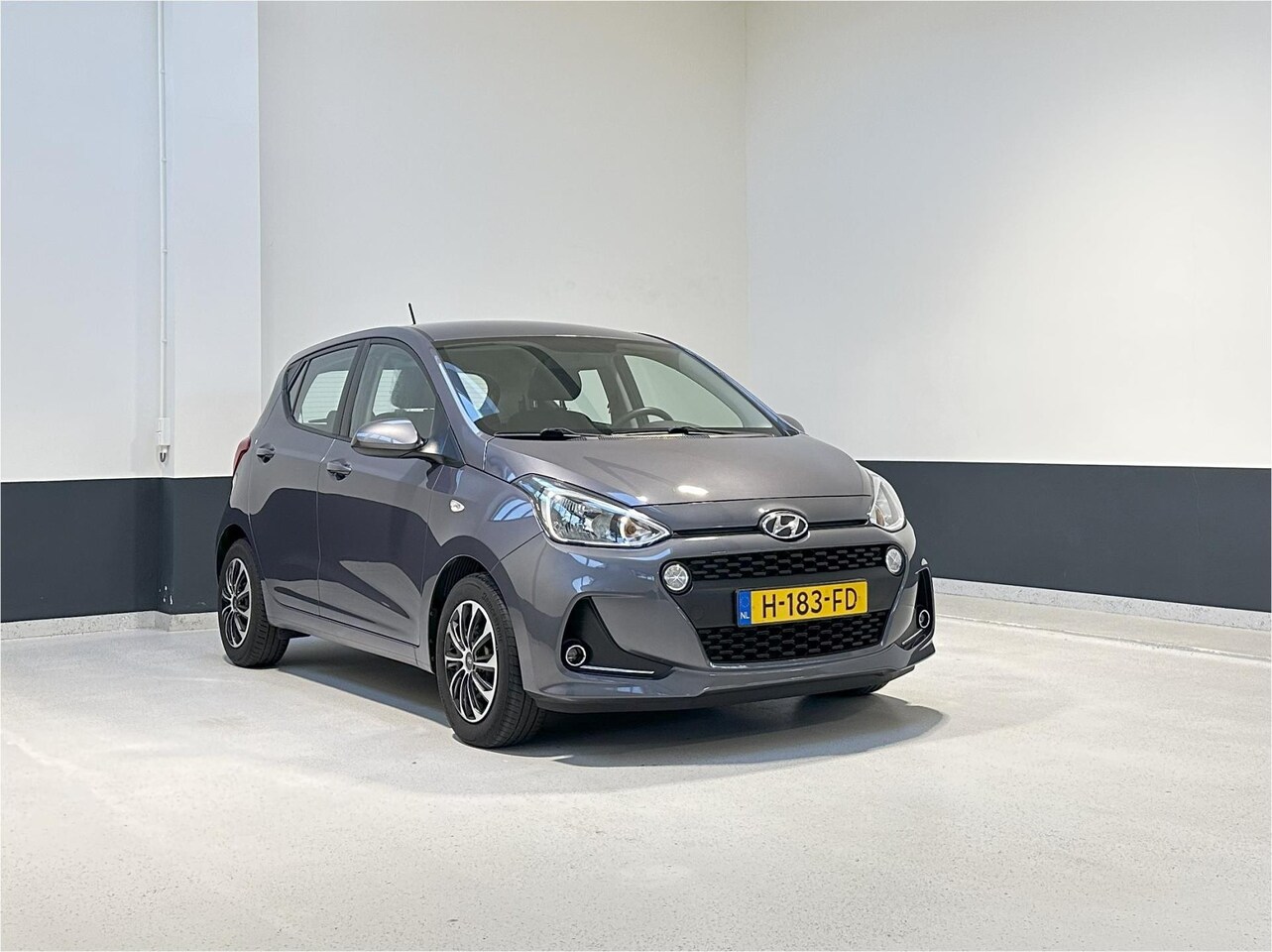 Hyundai i10 - 1.0i Comfort | Navi | Bluetooth | PDC | NL | 1 Eig| - AutoWereld.nl