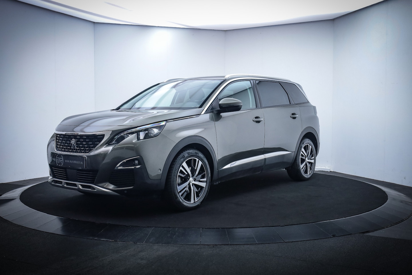 Peugeot 5008 - 1.2T Aut. 7P ALLURE FULL LED/NAVI/CARPLAY/360 CAM/BLINDSPOT/LANE ASSIST/LMV 18'' - AutoWereld.nl