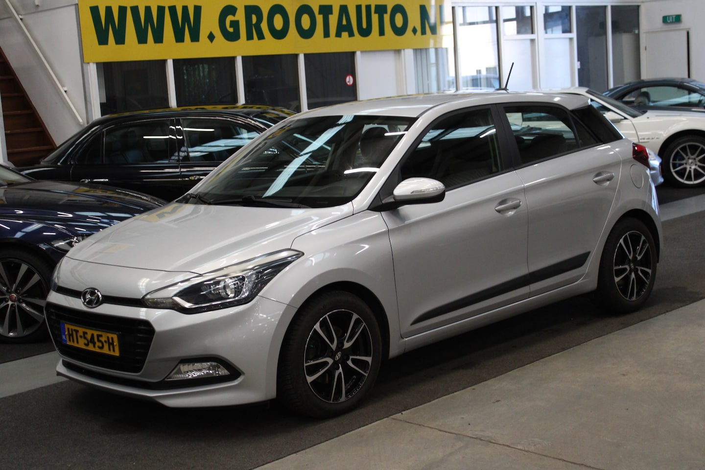 Hyundai i20 - 1.0 T-GDI Comfort NAP, Airco, Navi, Trekhaak, Cruise control - AutoWereld.nl