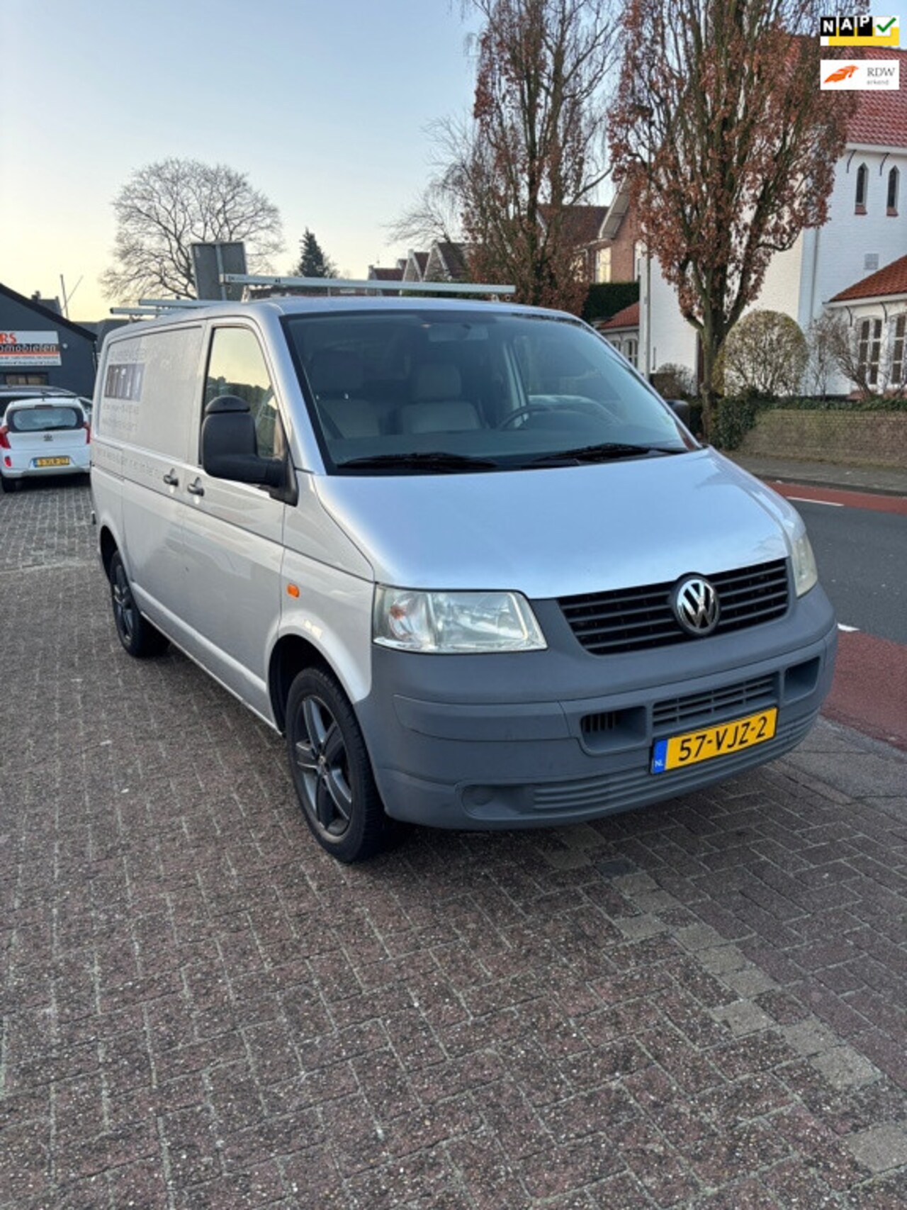 Volkswagen Transporter - 1.9 TDI 300 MHD NWE APK AIRCO NAP! - AutoWereld.nl