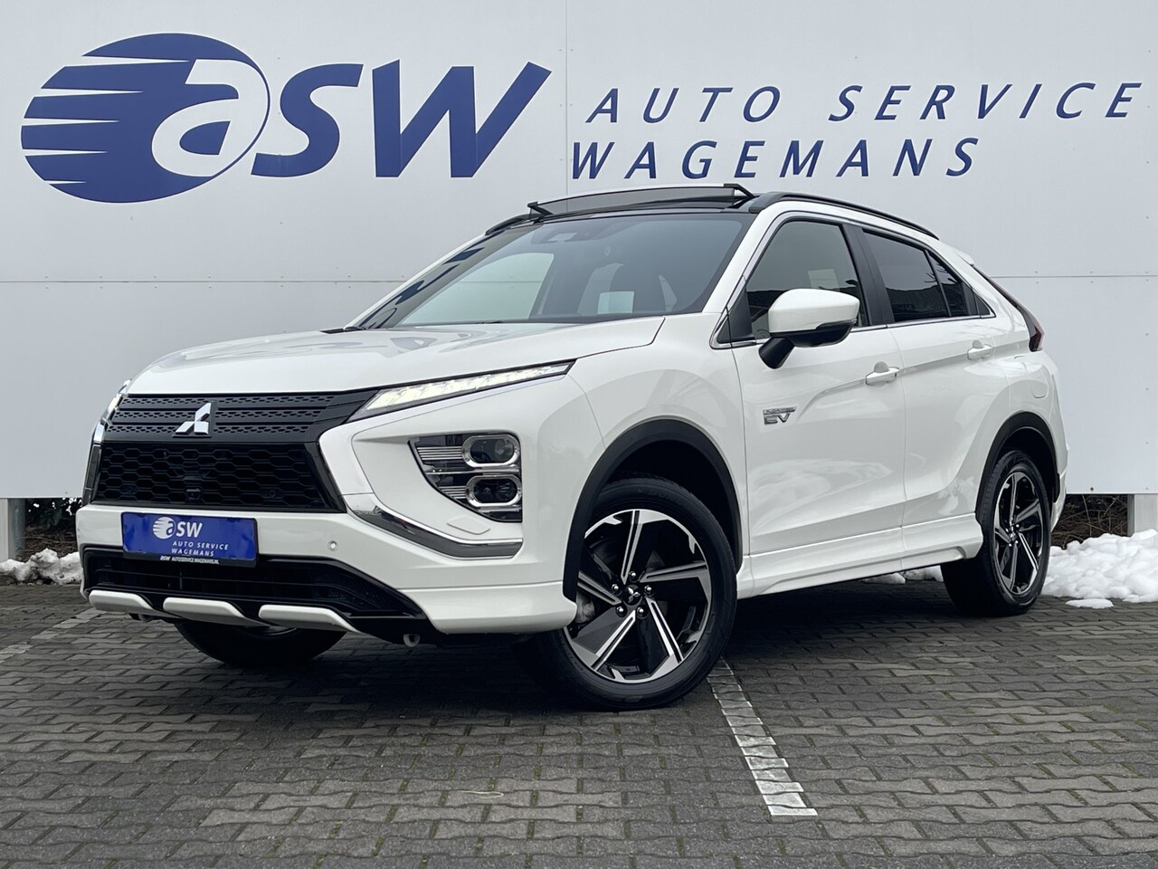 Mitsubishi Eclipse Cross - 2.4 PHEV Prestige | Trekhaak | Pano | Leder | 360 Camera | Carplay | ACC - AutoWereld.nl