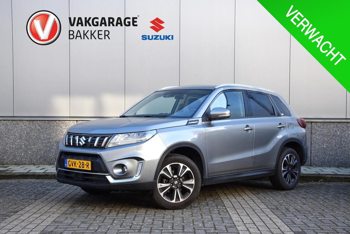 Suzuki Vitara - 1.4 Boosterjet Style Smart Hybrid | Parkeerassistent | Schuif kanteldak | Leer | - AutoWereld.nl