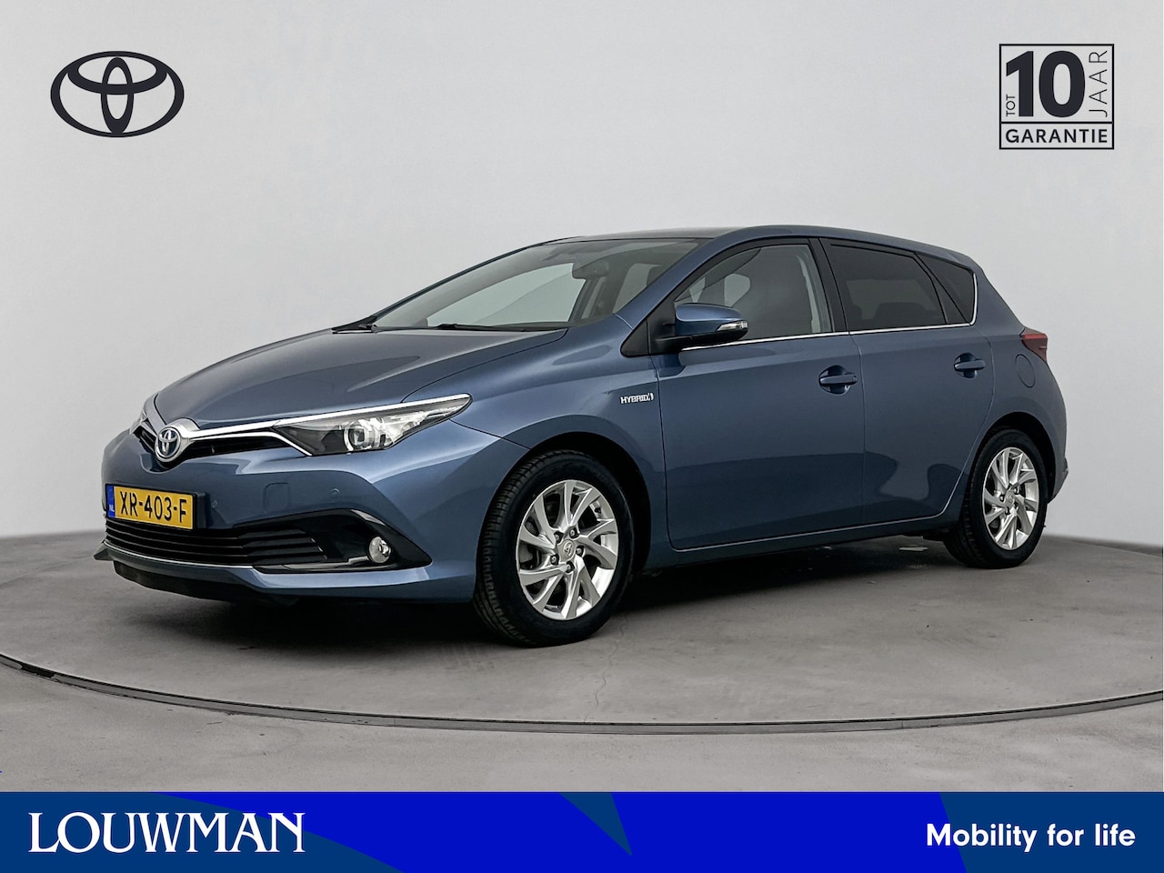 Toyota Auris - 1.8 Hybrid Lease Limited | Camera | Navigatie | Panoramadak | Stoelverwarming | Parkeersen - AutoWereld.nl