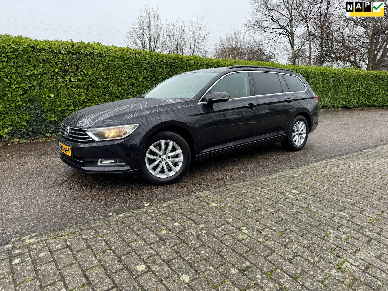 Volkswagen Passat Variant - 2.0 TDI Highline | Automaat | Leer - AutoWereld.nl