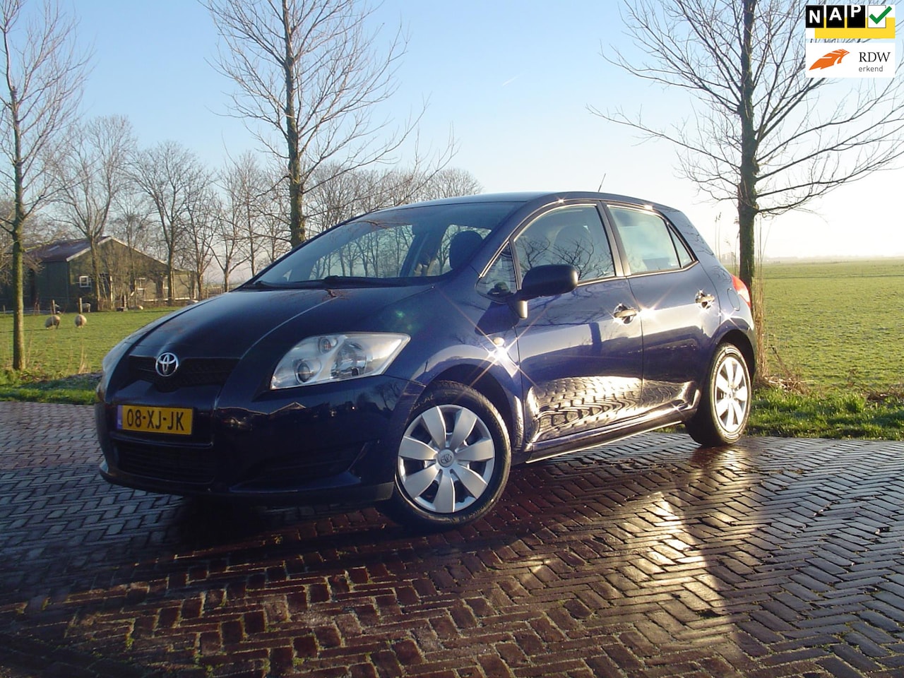 Toyota Auris - 1.4-16V Terra / Airco / Trekhaak / NAP - AutoWereld.nl