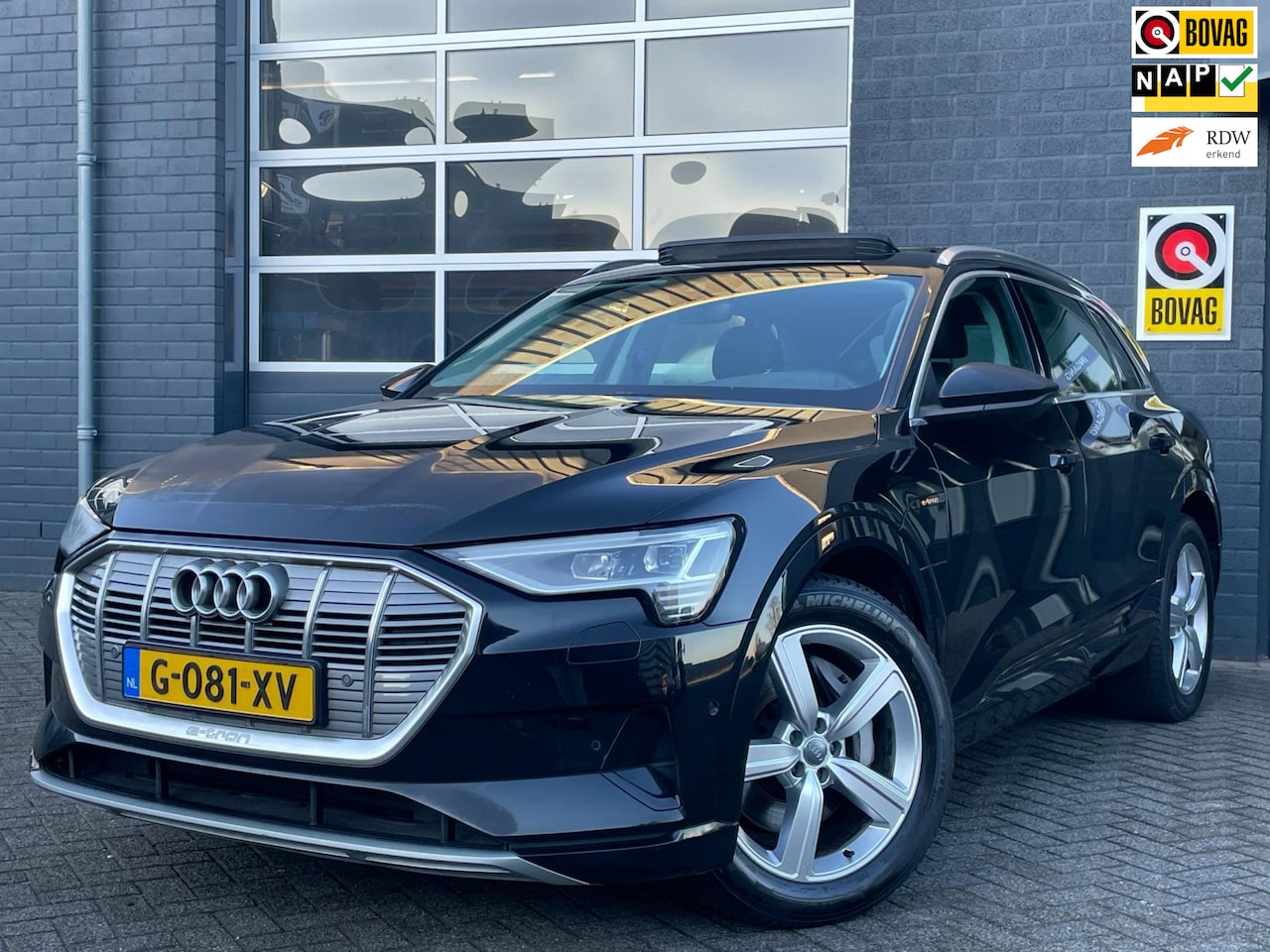 Audi e-tron - e-tron 50 quattro Launch edition plus E-tron 50 quattro Launch edition plus 71 kWh Pano, Leder, Trekhaak - AutoWereld.nl