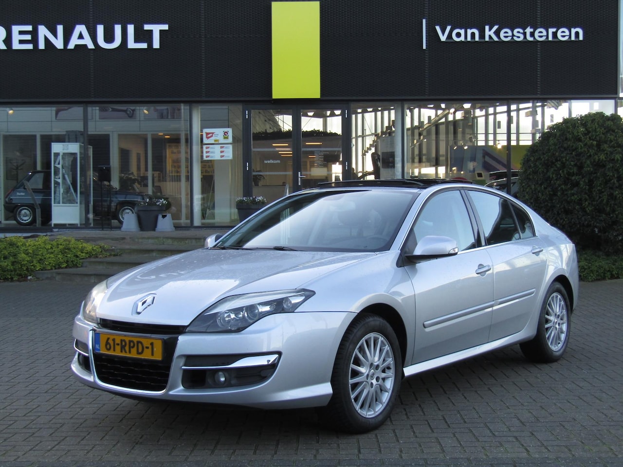 Renault Laguna - 2.0 16V 140PK Dynamique / Bose / Schuif-Kanteldak / Trekhaak / Compleet dealer O.H. - AutoWereld.nl