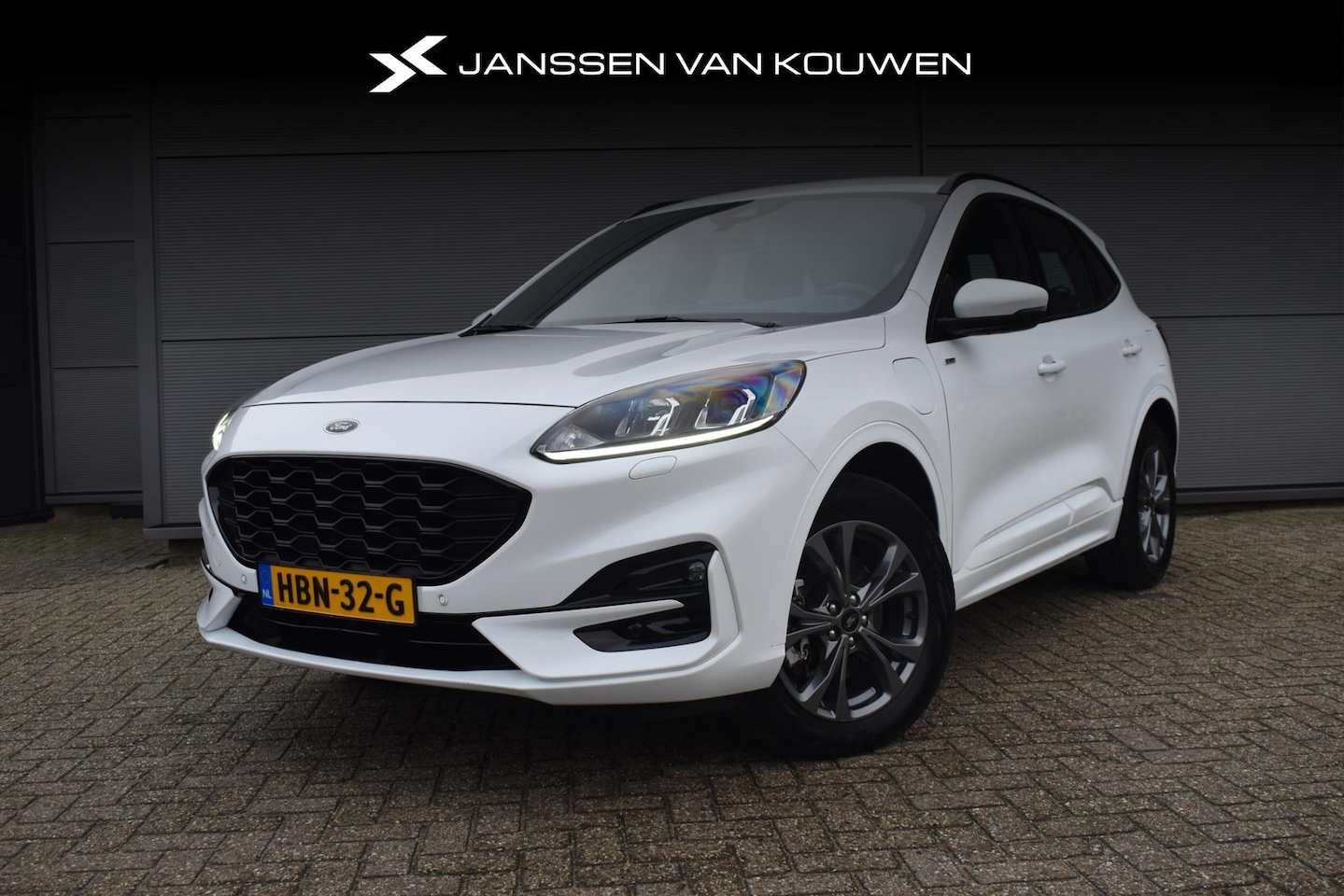 Ford Kuga - 2.5 PHEV ST-Line Winterpakket Navigatiesysteem Full Map Verwarmde Voorruit Achteruitrijcam - AutoWereld.nl