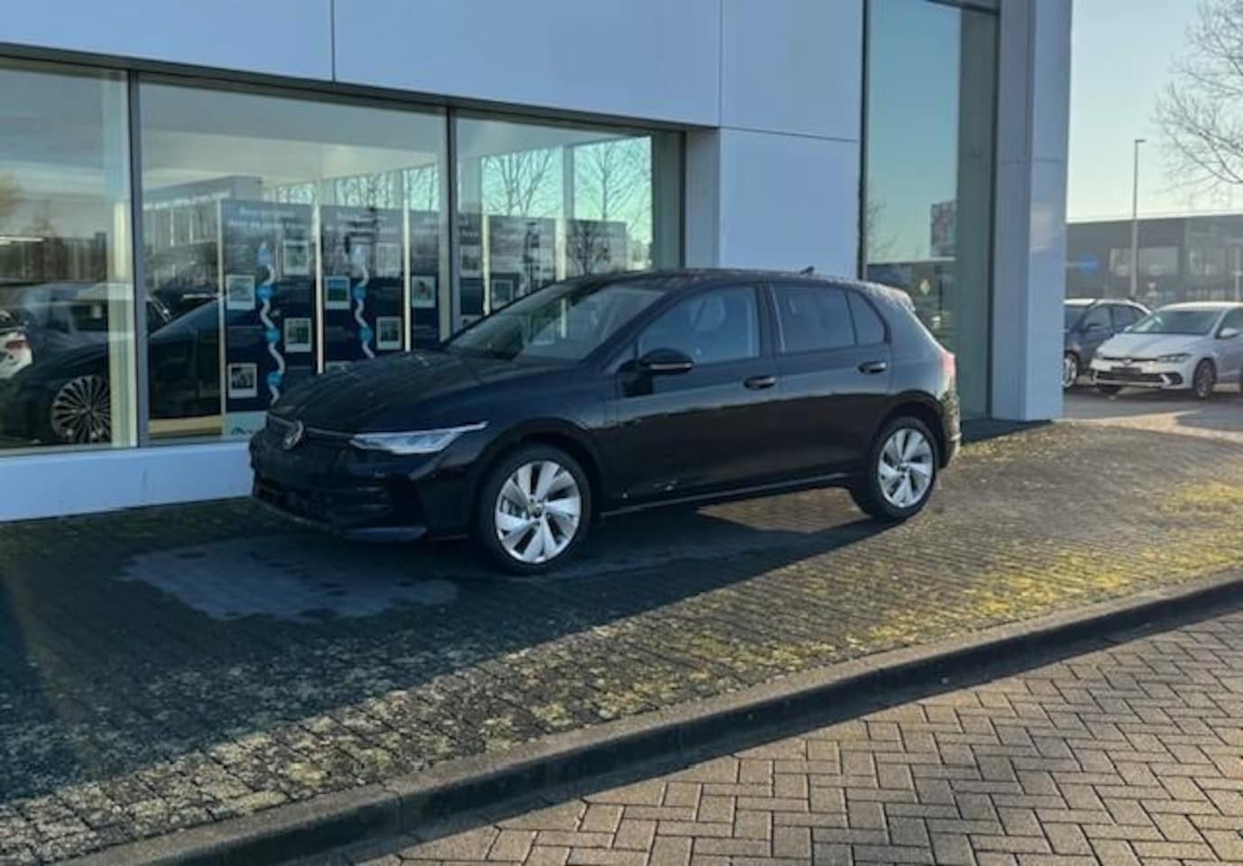 Volkswagen Golf - Life Edition 1.5 eHybrid 150 kW / 204 pk Hatchback 6 versn. DSG | Sfeerverlichting | Keyle - AutoWereld.nl