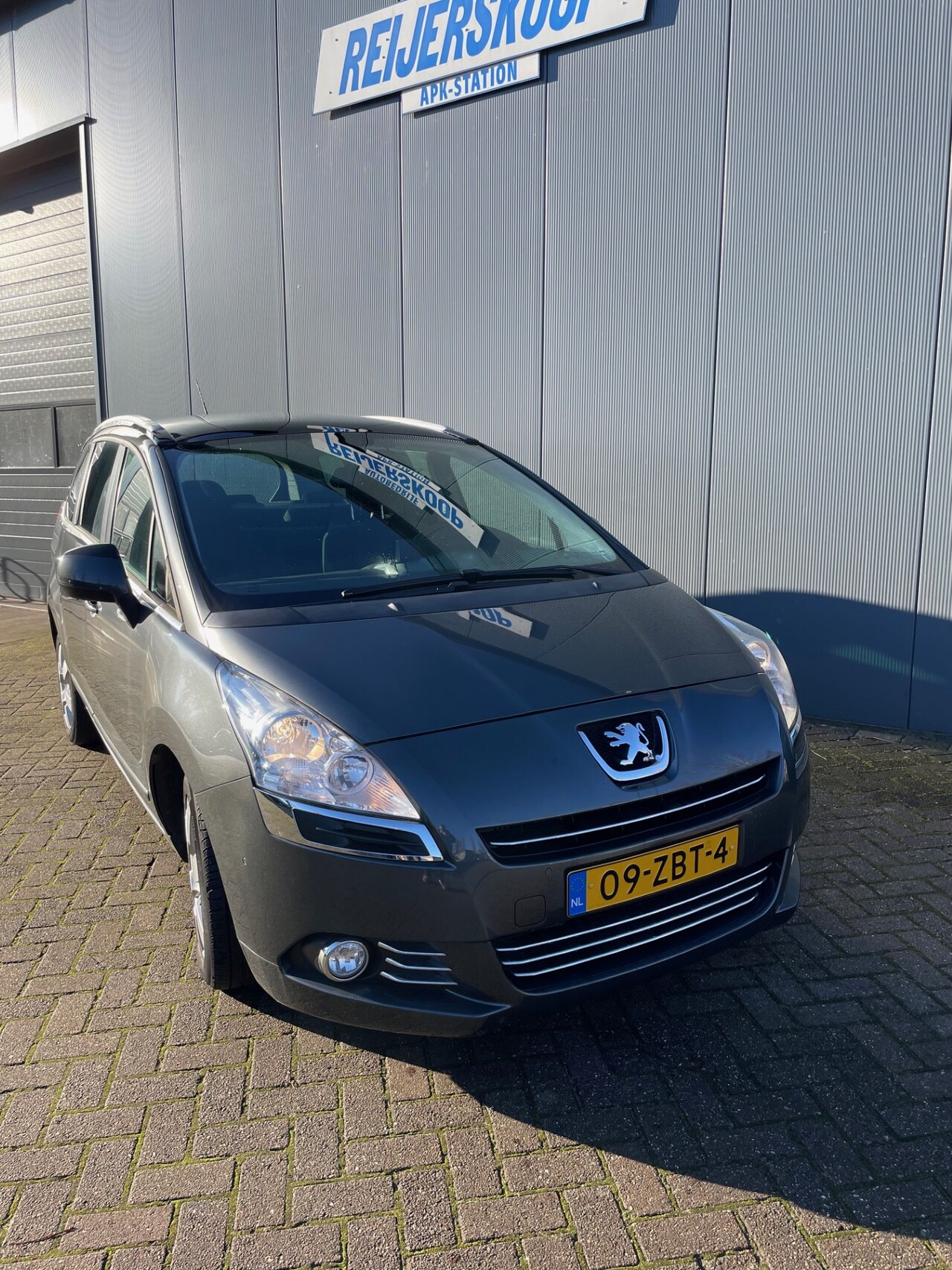 Peugeot 5008 - 1.6 THP Style 5p.
