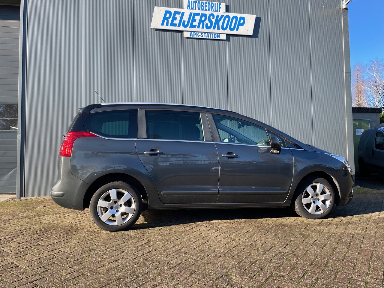 Peugeot 5008 - 1.6 THP Style 5p.