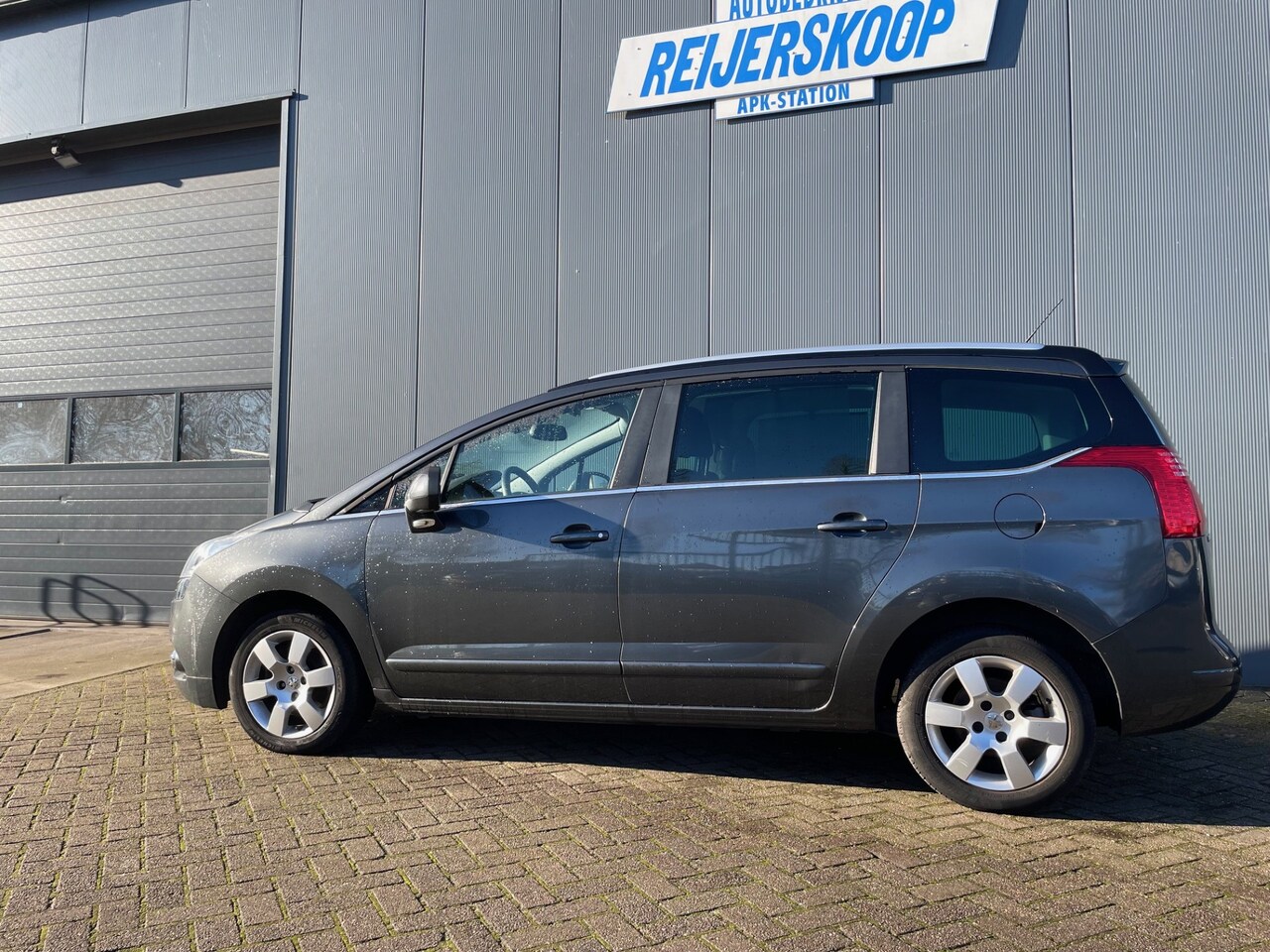 Peugeot 5008 - 1.6 THP Style 5p.