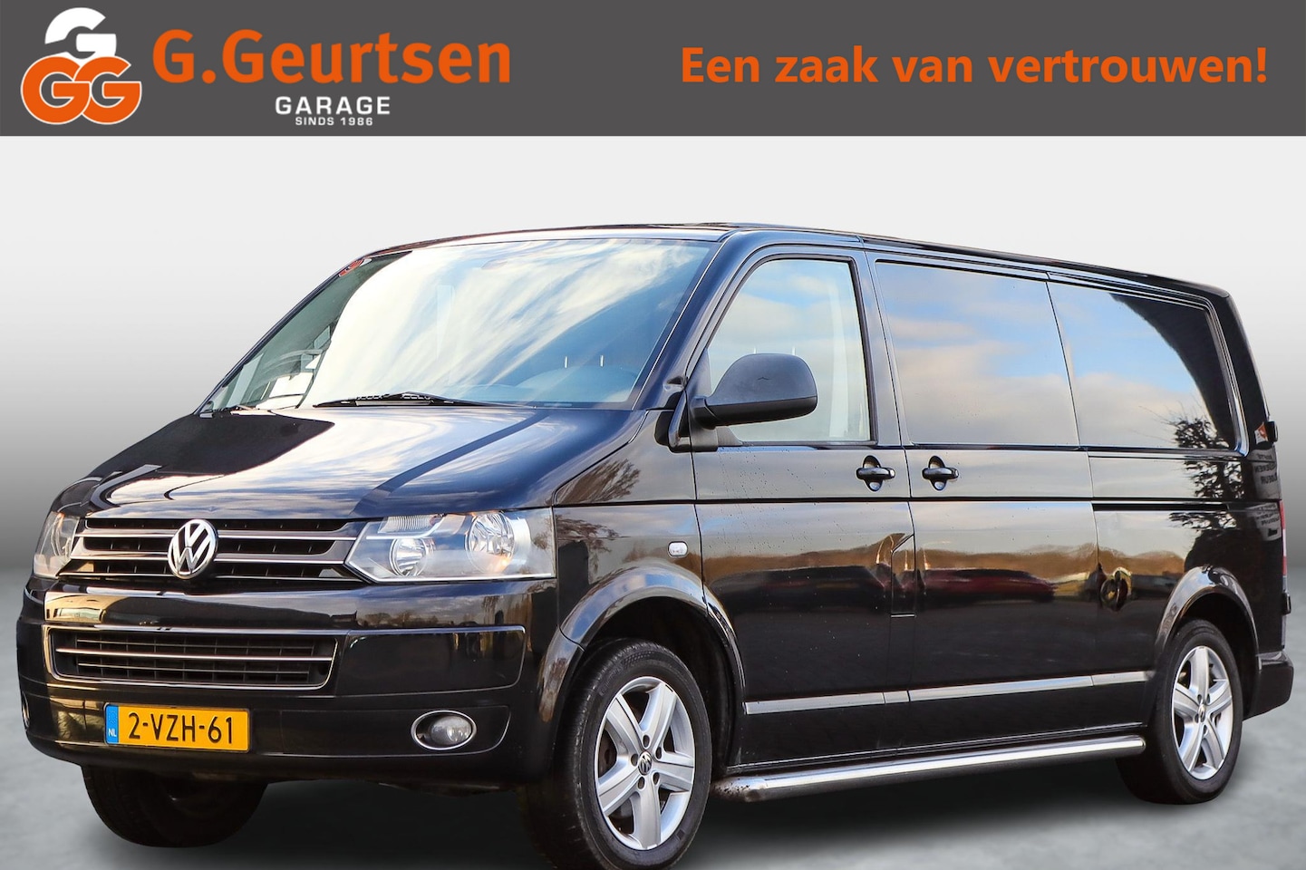 Volkswagen Transporter - 2 schuifdeuren, Airco, Cruise Controle, Trekhaak, 1e eigenaar! - AutoWereld.nl