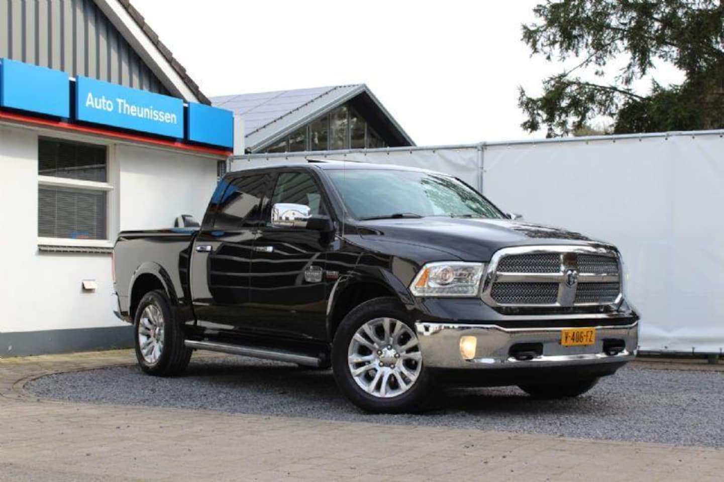 Dodge Ram 1500 - Longhorn 5.7 V8 Hemi LPG 401 PK 4x4 | 5'7 | Leer - AutoWereld.nl