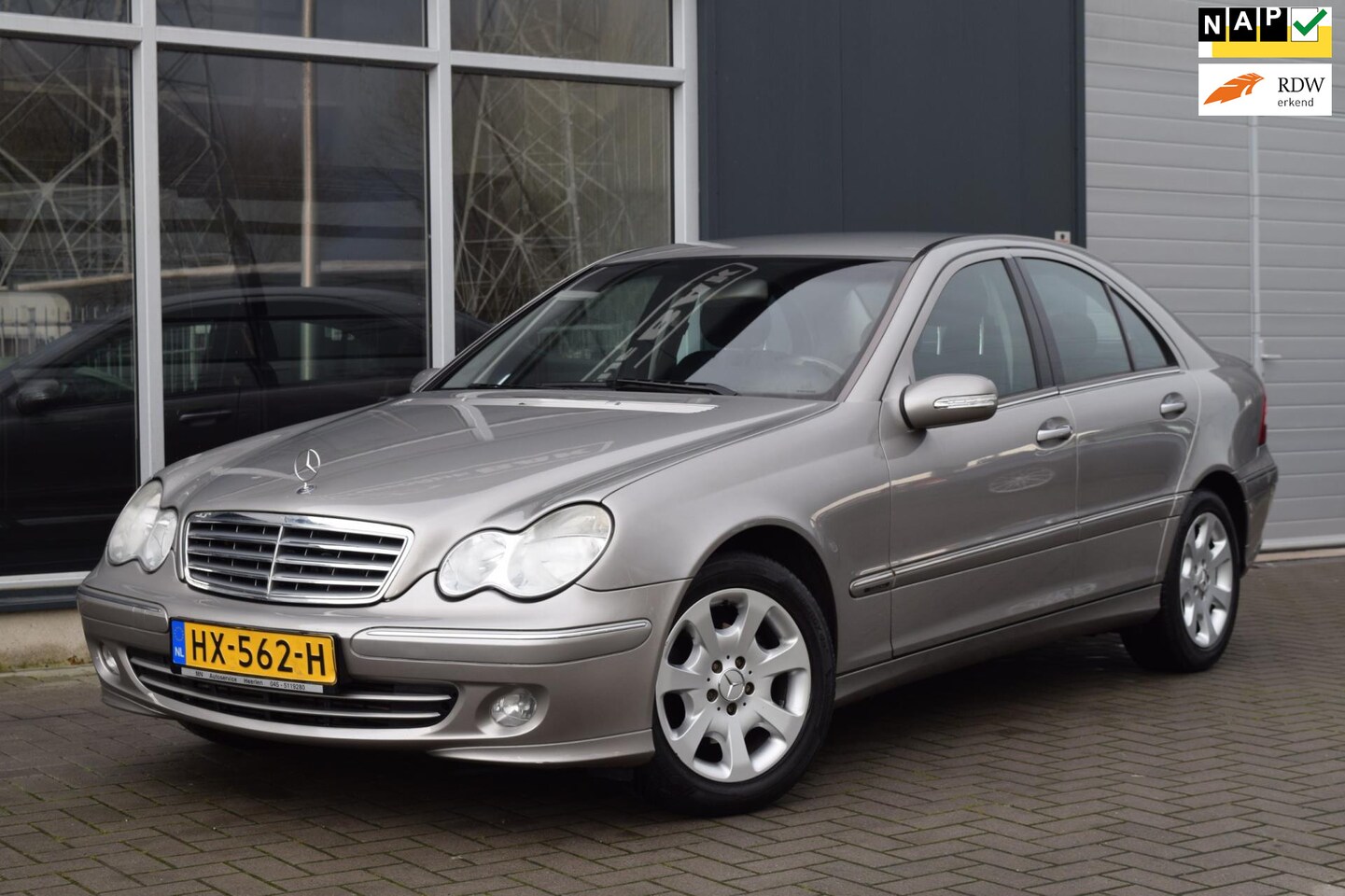 Mercedes-Benz C-klasse - 180 K. Elegance | Automaat | Clima | Cruise | APK 1-2026 - AutoWereld.nl