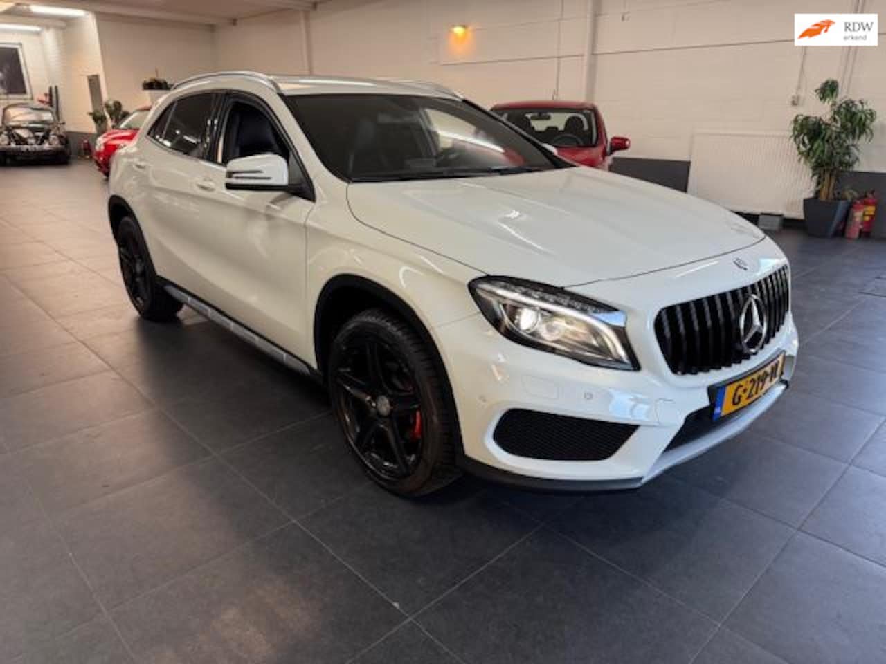 Mercedes-Benz GLA-Klasse - 200 Prestige AMG uitgevoerd - AutoWereld.nl