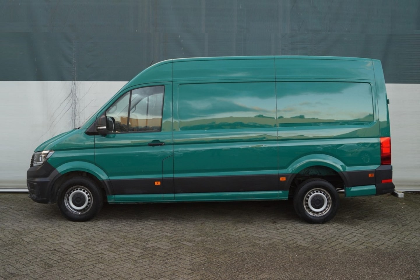 Volkswagen Crafter - 35 2.0 TDI L3H3 35 2.0 TDI L3H3 - AutoWereld.nl