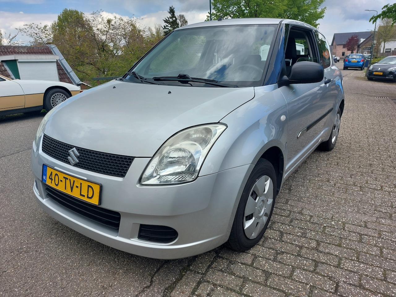 Suzuki Swift - 1.3 Base - AutoWereld.nl