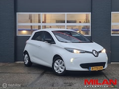 Renault Zoe - Q210 Life Quickcharge 22 kWh NAP*NLSE AUTO*2000 EURO BELASTINGVOORDEEL