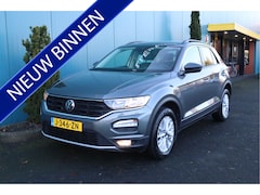 Volkswagen T-Roc - 1.0 TSI Style Executive ECC|ADAPT.CRUISE|CARPLAY|NAV|A.R.CAM|PDC|LMV