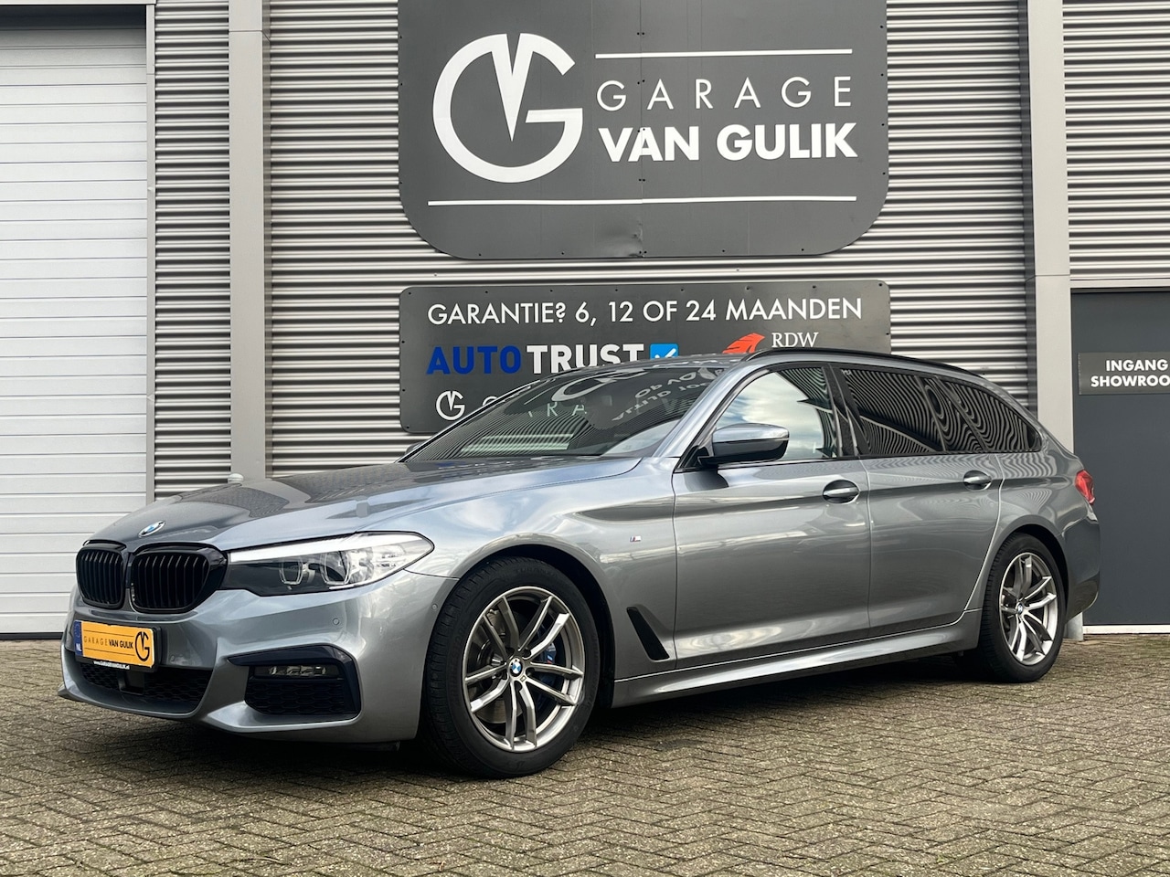 BMW 5-serie Touring - 530i 252PK High Executive Automaat M Sport,Navi,Clima,AdaptiveCruise,LaneAssist,Camera,18" - AutoWereld.nl