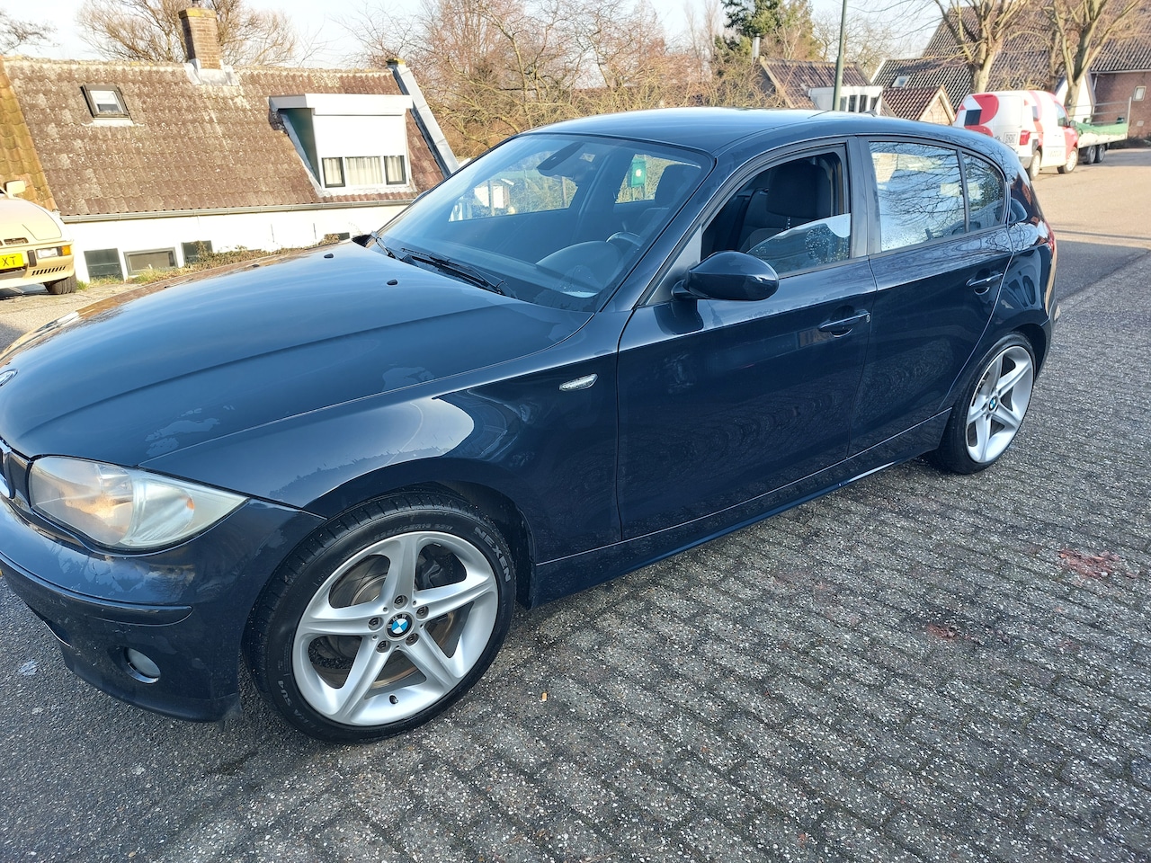 BMW 1-serie - 120i High Executive - AutoWereld.nl