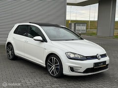 Volkswagen Golf - 1.4 TSI GTE