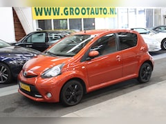 Toyota Aygo - 1.0 VVT-i Dynamic Orange 5drs, Airco, Isofix, TomTom, Stuurbekrachtiging