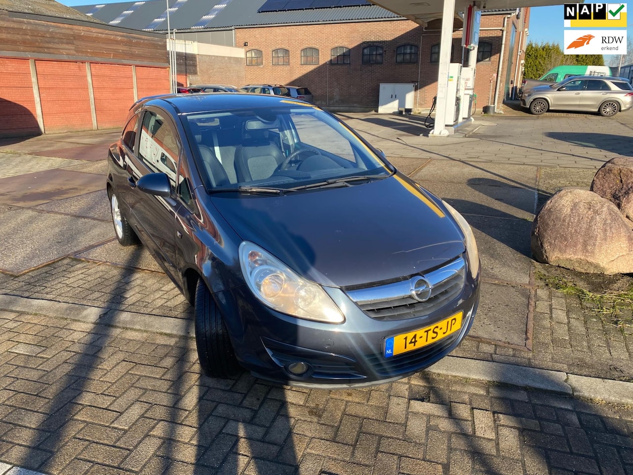 Opel Corsa - 1.4-16V Cosmo 1.4-16V Cosmo - AutoWereld.nl