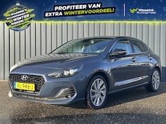 Hyundai i30 - 1.0 T-GDi 120pk Premium Navigatie | Camera | Trekhaak 1200Kg | Carplay | Cross Climate2 NL