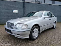 Mercedes-Benz C-klasse - c180 Automaat/109.000Km/Topstaat