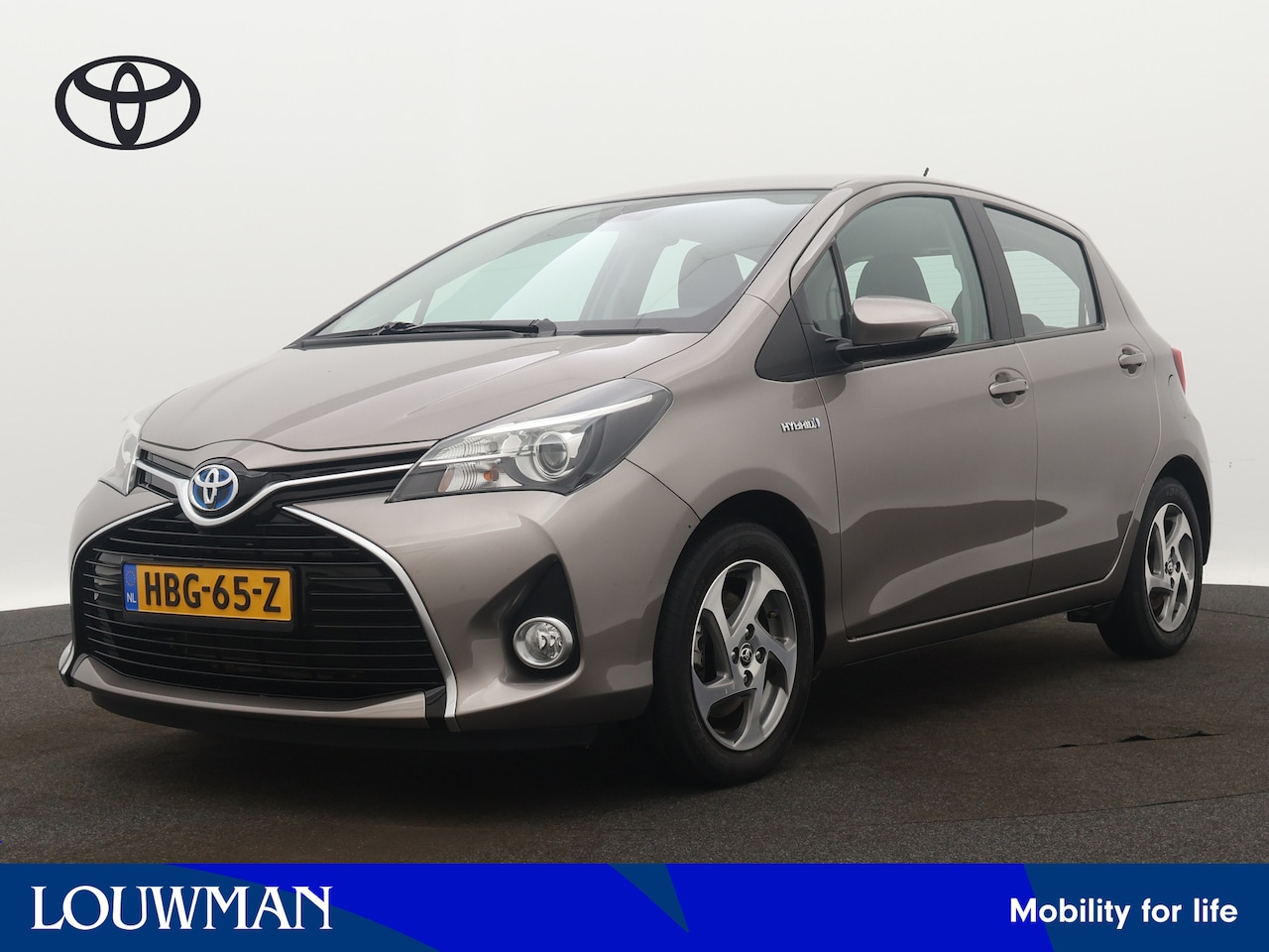 Toyota Yaris - 1.5 Hybrid Lease Limited | Automaat | Camera | Navigatie | Climate Control | LM velgen | C - AutoWereld.nl