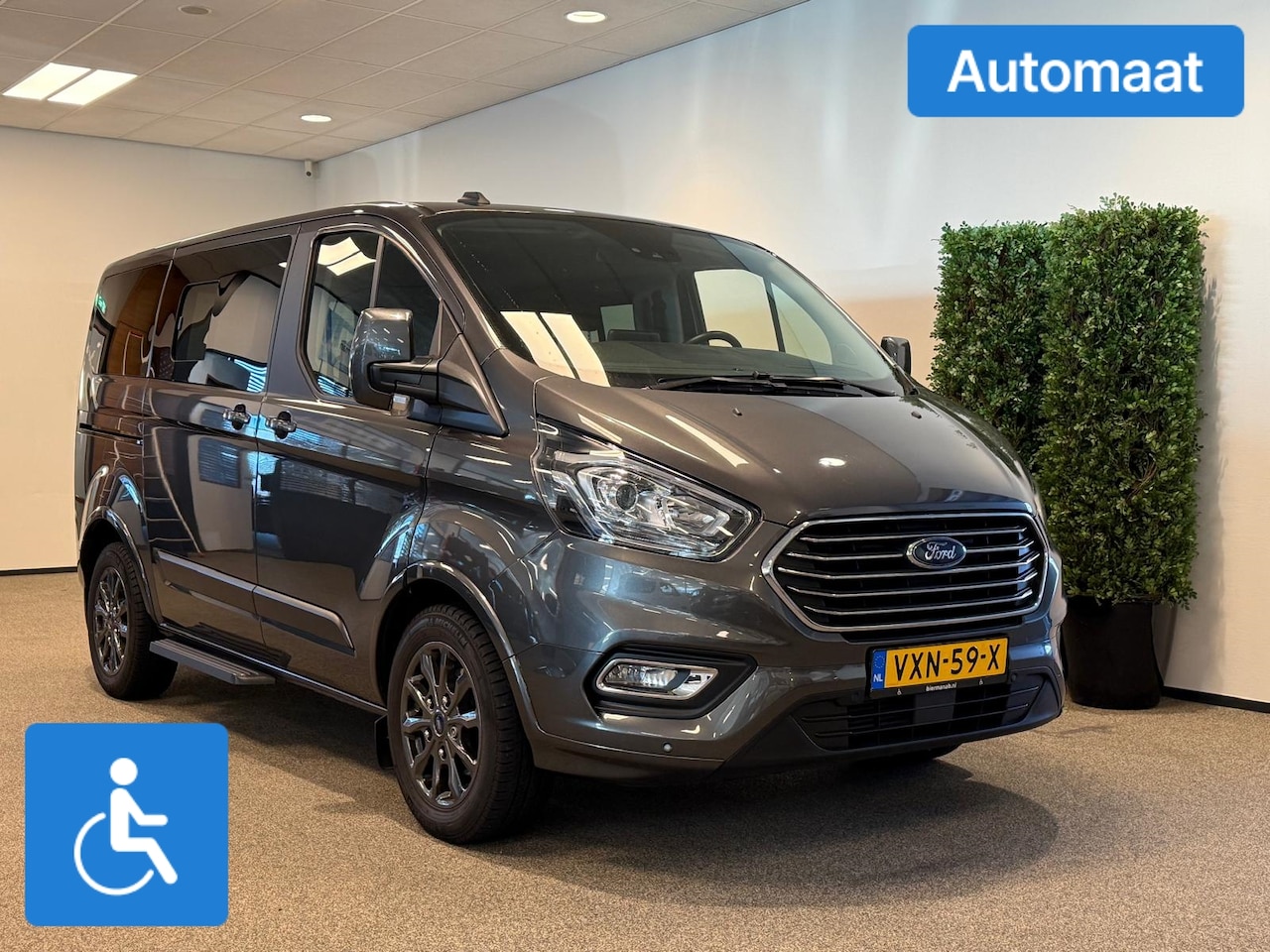 Ford Transit Custom - L1H1 Rolstoelbus Automaat Rolstoel voorin - AutoWereld.nl