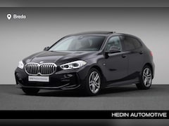 BMW 1-serie - 120i | M-sport | Leder | Achterruitrijcamera | Stoelverwarming | Sportstoelen | Harman Kar