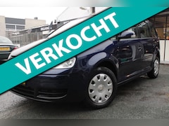 Volkswagen Touran - 1.6 Business / Nieuwe APK / Airco / CruiseControl