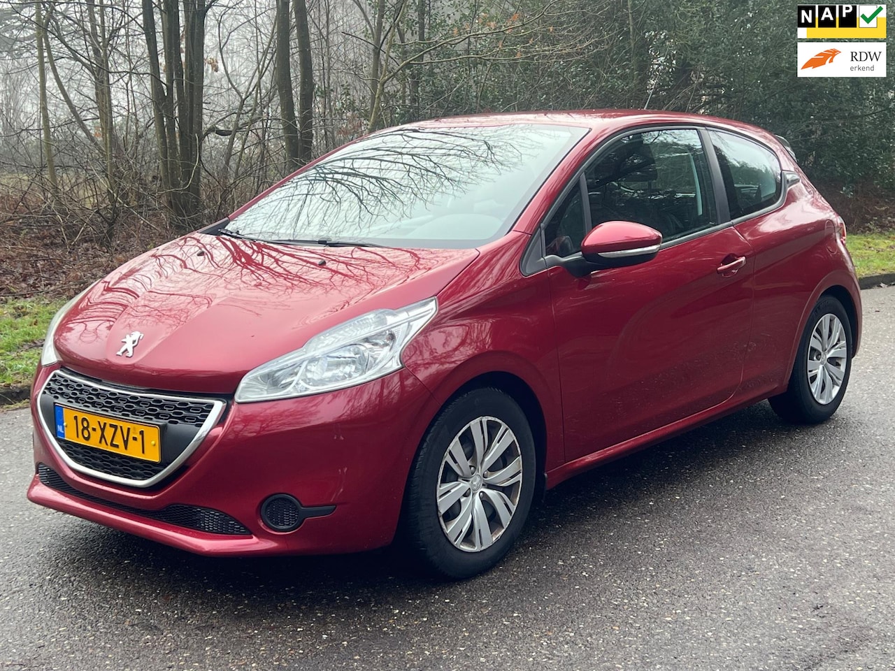 Peugeot 208 - 1.6 e-HDi Active Climate Navi 2012 3DRS - AutoWereld.nl