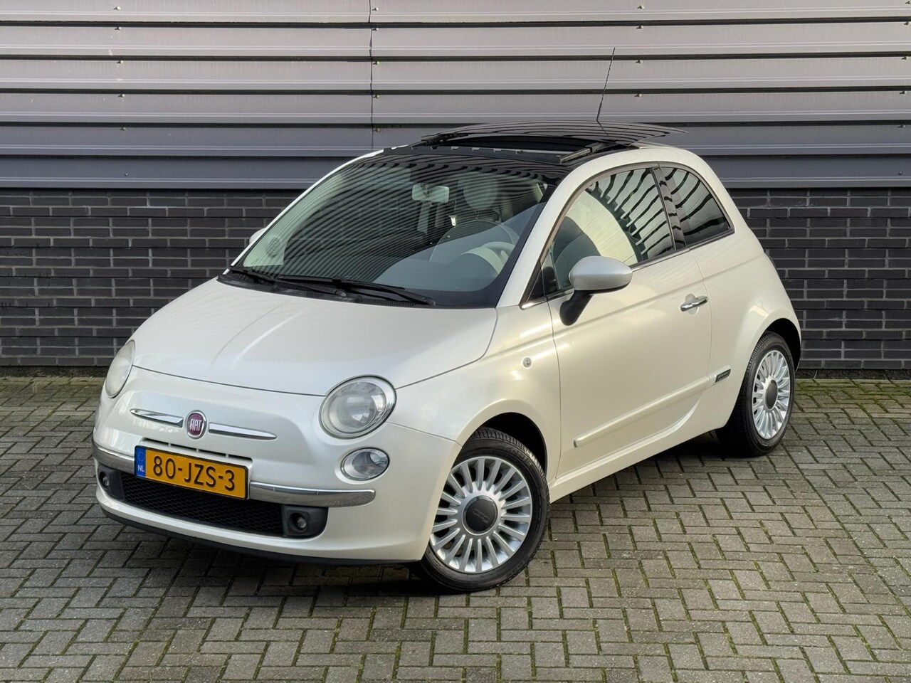 Fiat 500 - 1.2 Lounge Pearl White | Pano | Automaat | Airco - AutoWereld.nl