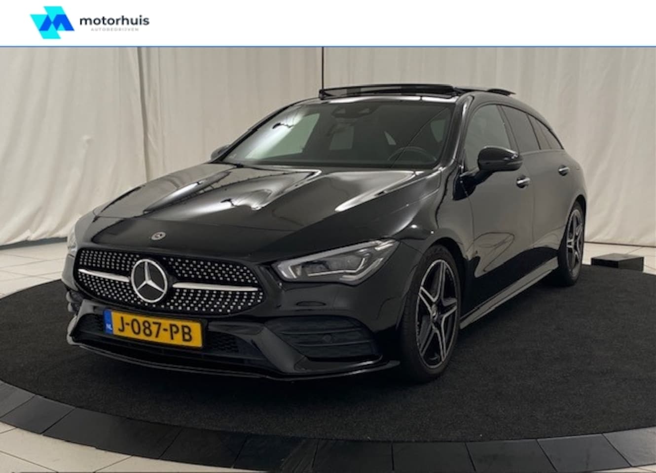 Mercedes-Benz CLA-klasse Shooting Brake - 180 136pk 7G-DCT Business Solution AMG / Schuif-kanteldak / Camera / Navigatie - AutoWereld.nl