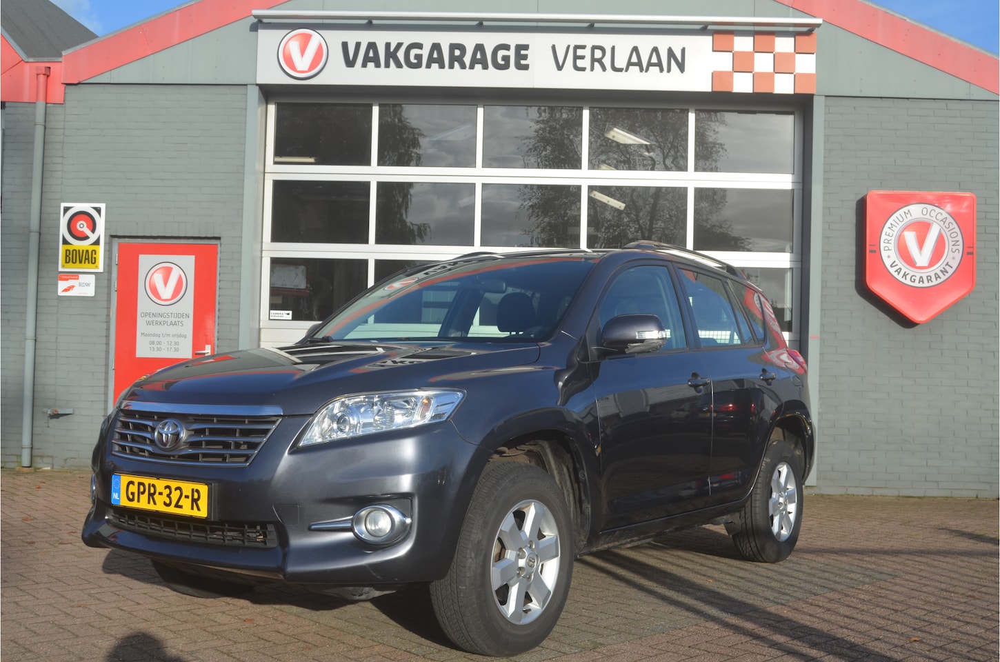 Toyota RAV4 - 2.0 VVTi Comfort ..12 mnd. gar...trekhaak - AutoWereld.nl