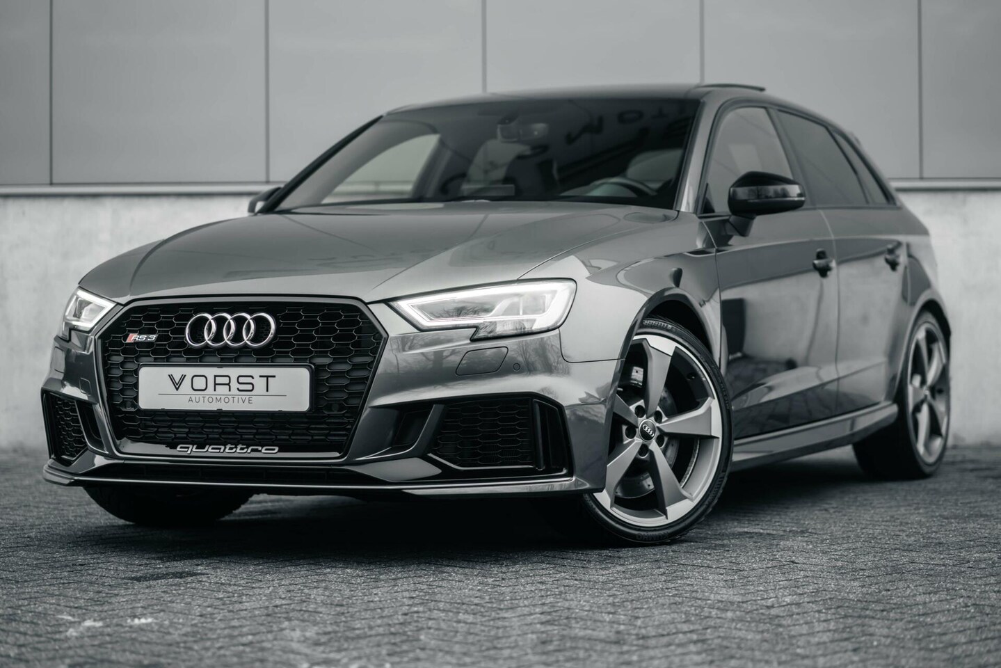 Audi RS3 - 2.5 TFSI quattro B&O Keyless Pano Schaalstoel ACC - AutoWereld.nl