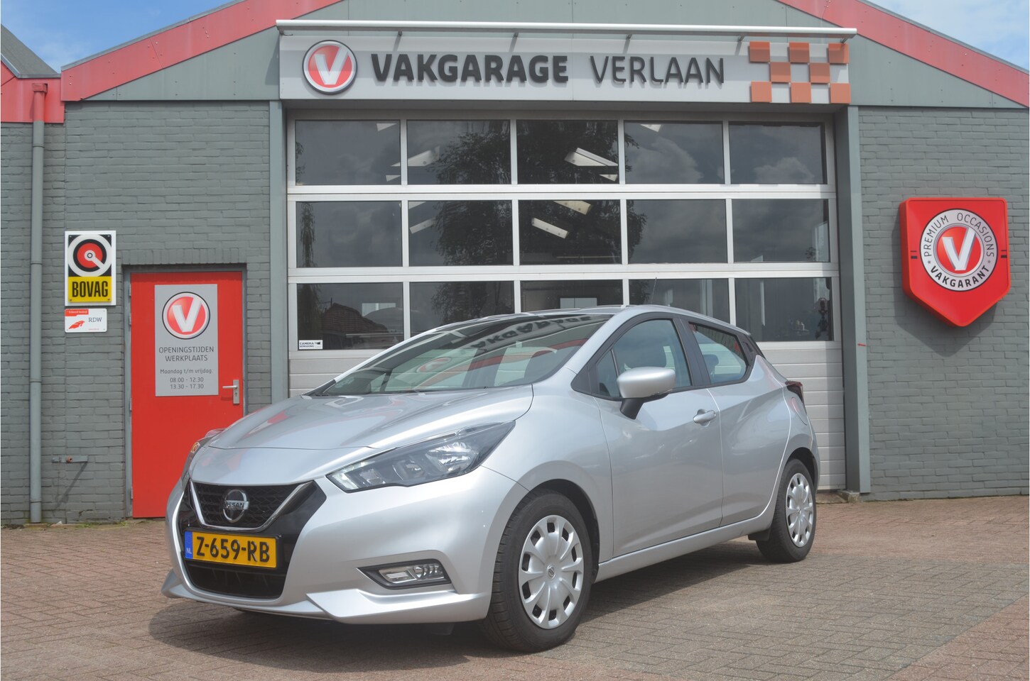 Nissan Micra - 1.0 IG-T N-AUTOMAAT NAV. 12 mnd. gar. - AutoWereld.nl