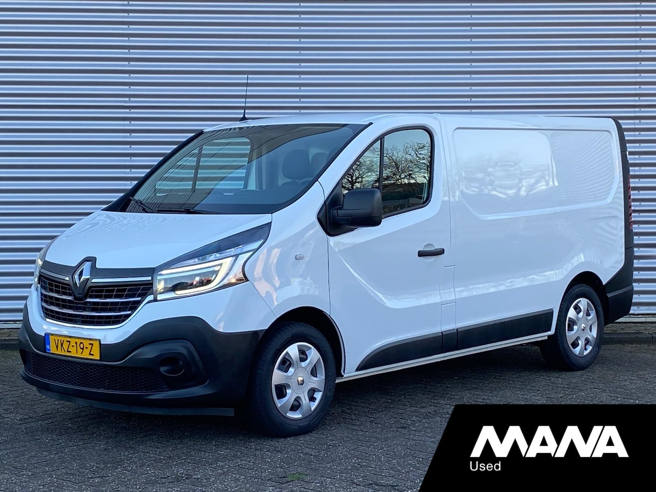 Renault Trafic - 2.0dCi 145PK T27 L1H1 Automaat Comfort Euro6 Navigatie - AutoWereld.nl