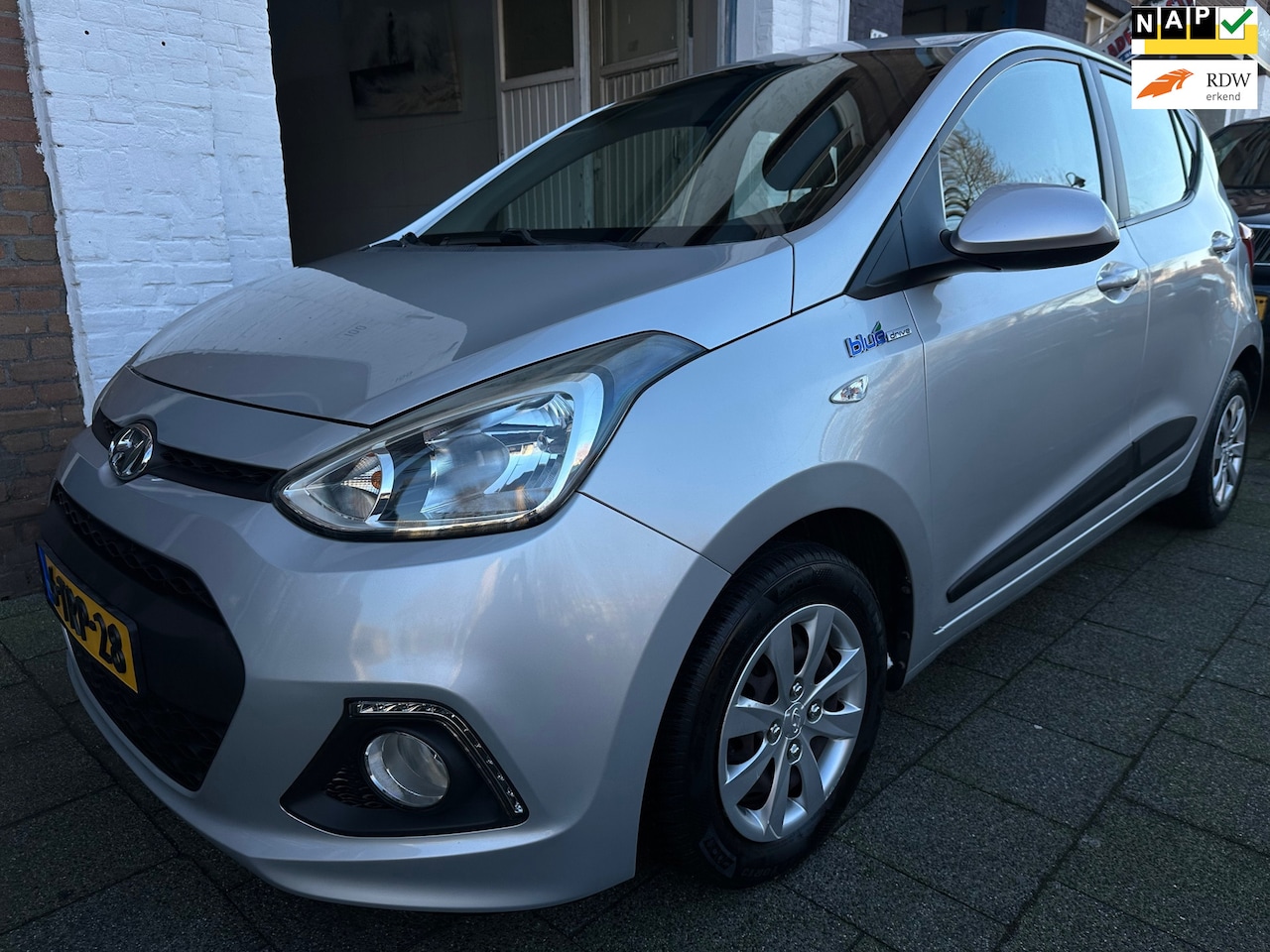 Hyundai i10 - 1.0i i-Motion Comfort Plus Dealer OH! Clima 49000km NAP - AutoWereld.nl