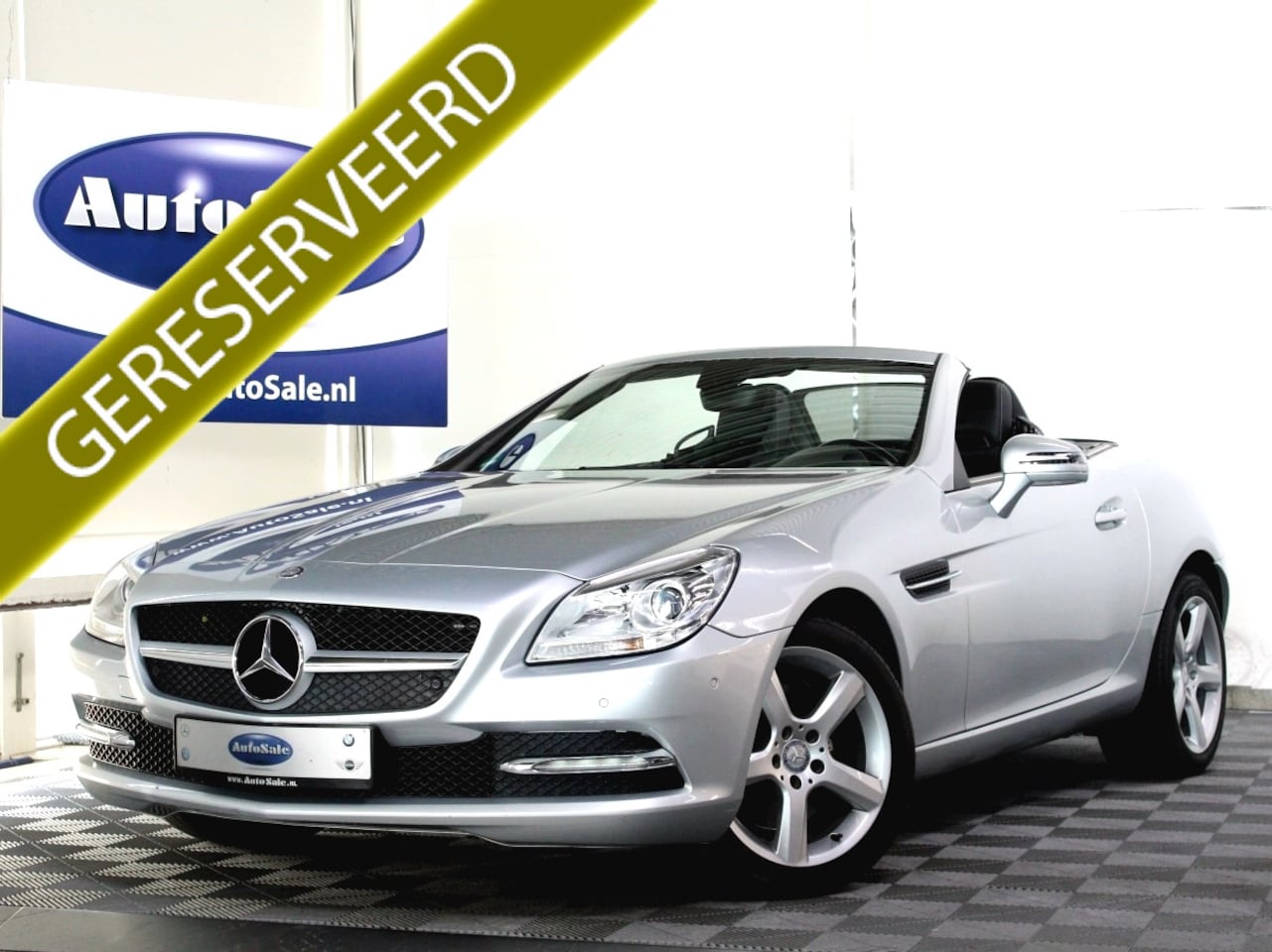 Mercedes-Benz SLK-klasse - 250 AUT NAVI 72000 km AirScarf SPORT LEDER PANODAK STOELVERW PDC CRUISE '11 - AutoWereld.nl