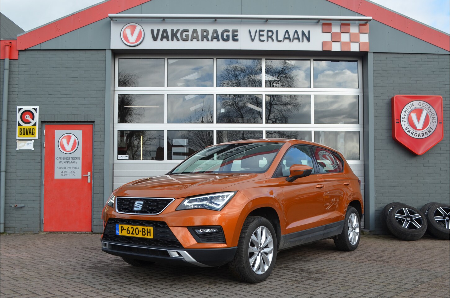 Seat Ateca - 1.0 EcoTSI luxe TREKHAAK 12 mnd. gar. - AutoWereld.nl