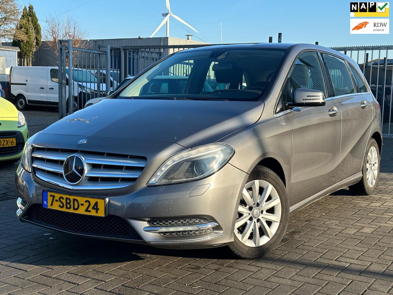 Mercedes-Benz B-klasse - 180 Ambition 180 Ambition - AutoWereld.nl